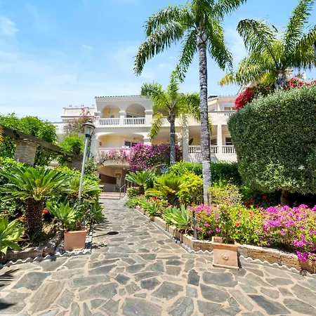 Stylish With Pool Apartment Estepona